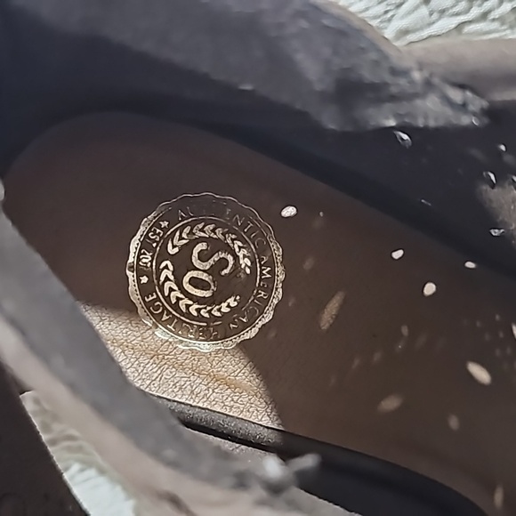 So open toe brown  suede heeled shoe 7.5 M with  cutouts - Picture 3 of 13